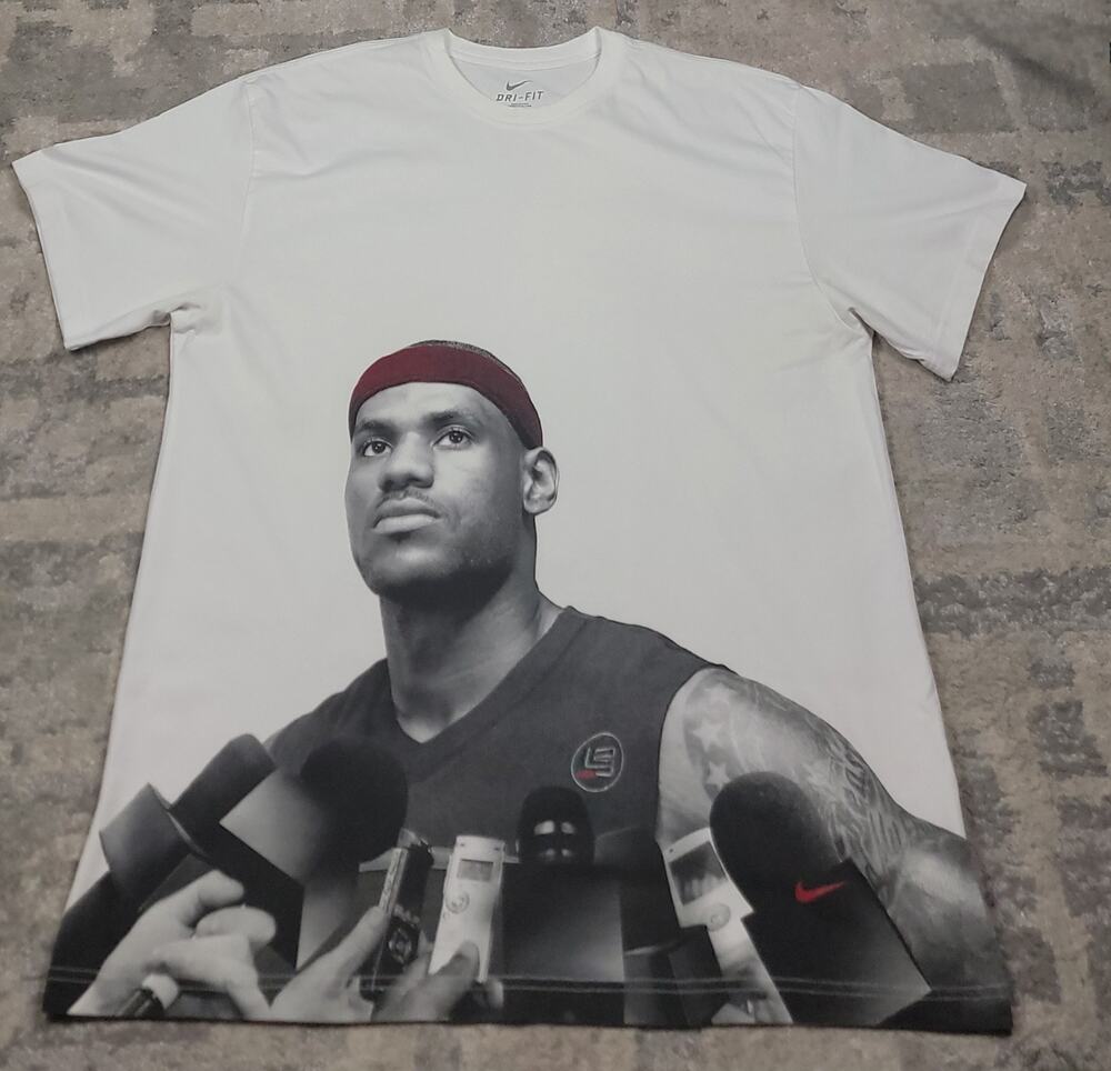 RARE VTG Y2K Lebron James ROOKIE YEAR Big Print T-Shirt Size XL